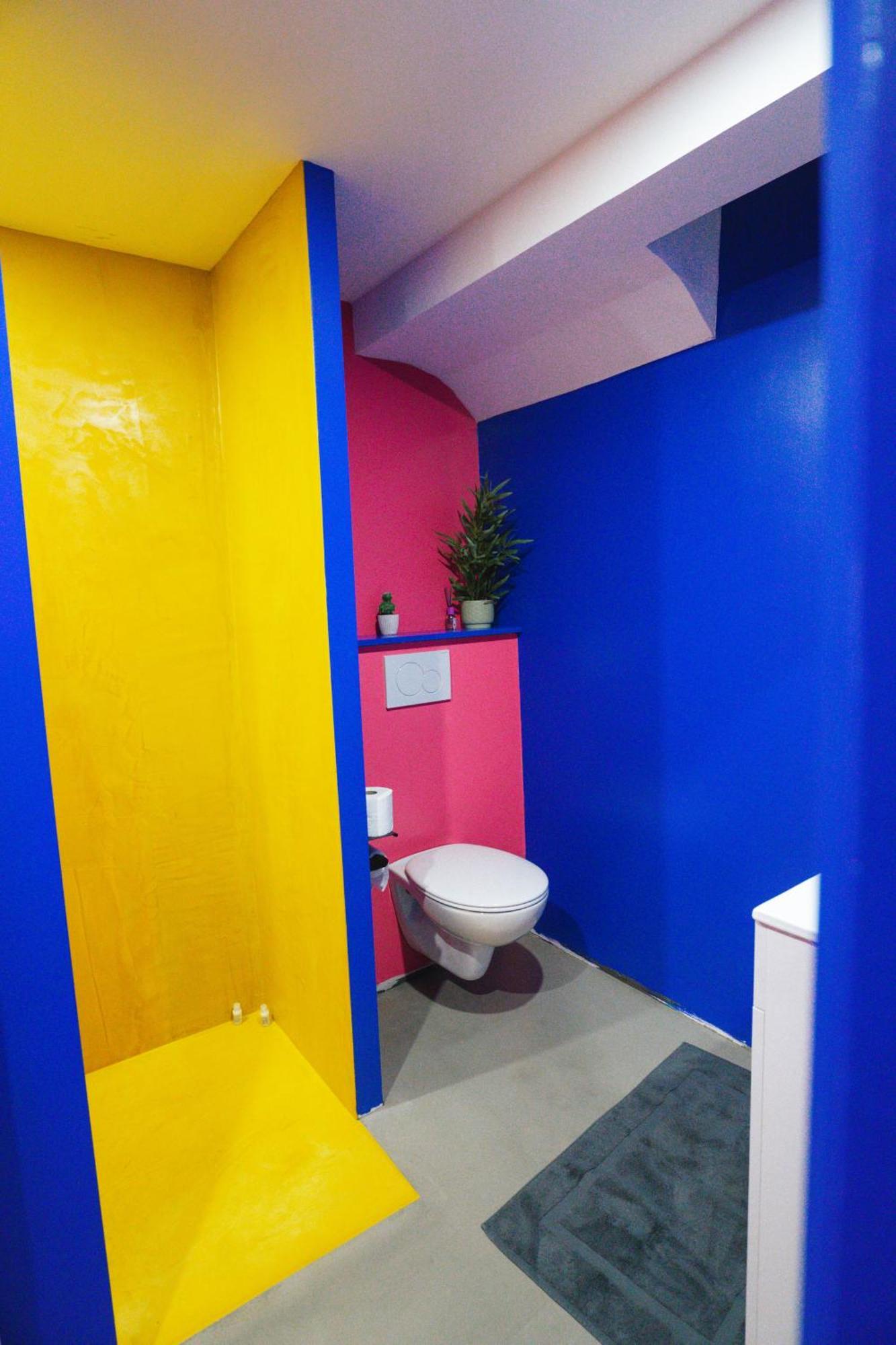 Capsule Boogie-Woogie - Jacuzzi - Sauna - Billard - Jeux - Ecran Geant - Filet Suspendu - Netflix La Louviere Exterior photo